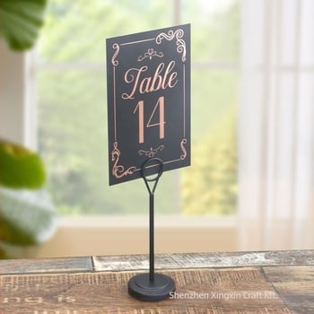 Rozsdamentes acél névjegykártya és menü tartó, modell 2356, egy rétegű, geometriai forma, 50 kártya kapacitás, logó nyomtatás lehetséges