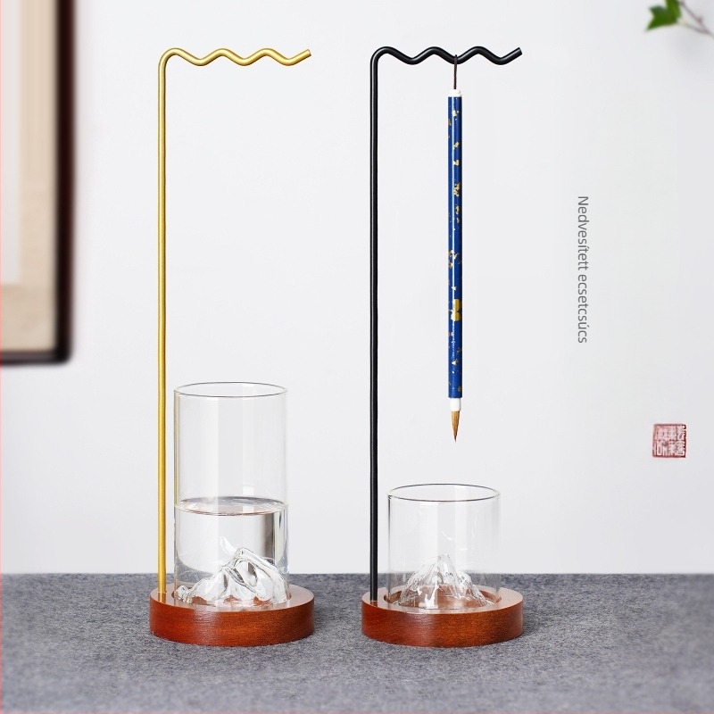 Kaligráfiai ecsettartó, fém + tömör fa, függő kivitel, kerek réz tolltartó akasztó