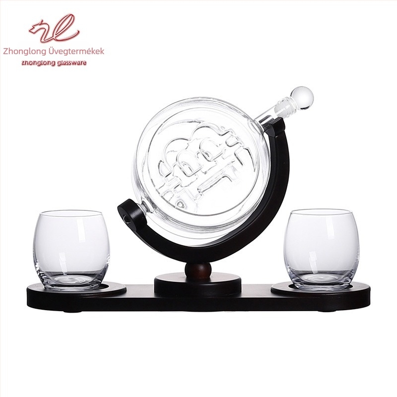 Forgó üveg bor dekanter pohártartóval – 4 részes modern boros készlet (borospalack, pohártartó, pohár)