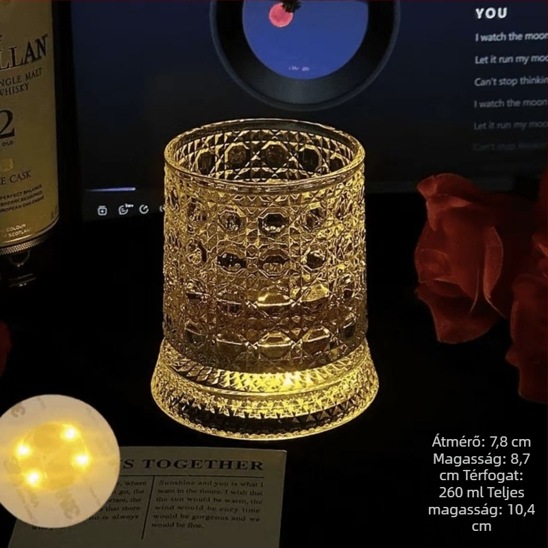 Forgó üvegpohár Whiskyhez állvánnyal, 201–300 ml, gravírozott díszítés, stabil, nem borul fel