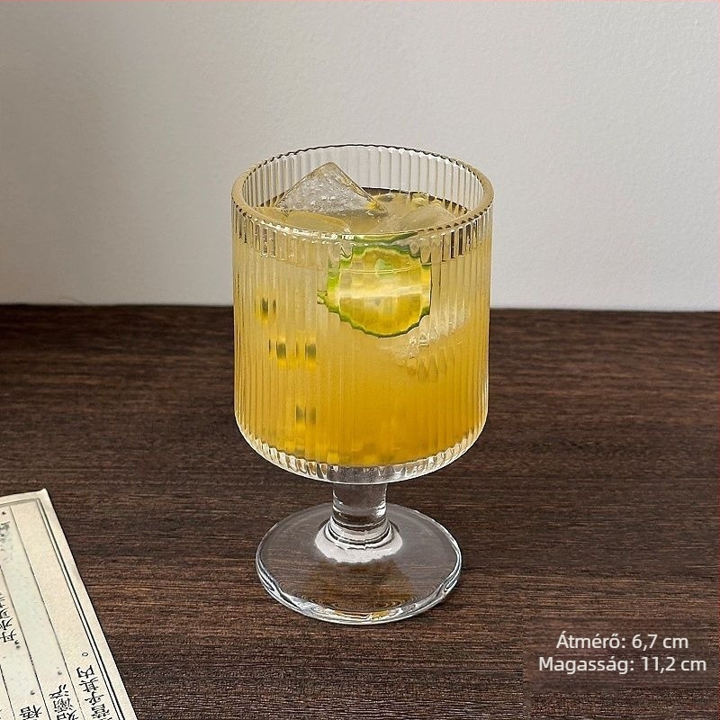 4 darabos ólommentes üveg goblet készlet reliefes retro mintával, 1000 ml+ kapacitás