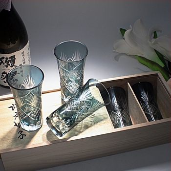 Japán stílusú boros pohár, üvegből, kézzel faragott Edo Kiriko minta, 5 darabos készlet