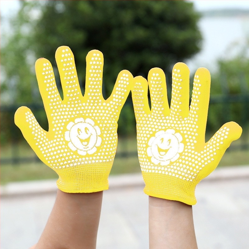 Gyermekeknek szóló védő munkakesztyűk: csúszásmentes, kopásálló és lélegző, kertészkedéshez