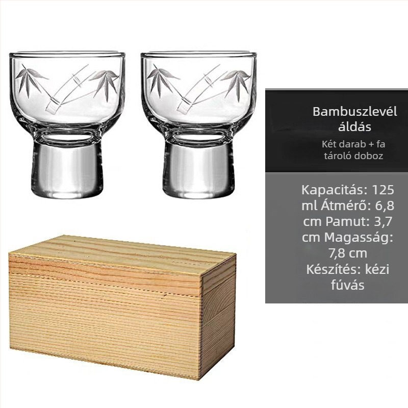 Sake pohár, kézzel vágott, japán stílusú, Liu Zongli tervezés; kapacitás 1-100 ml, üvegb test, fa doboz.