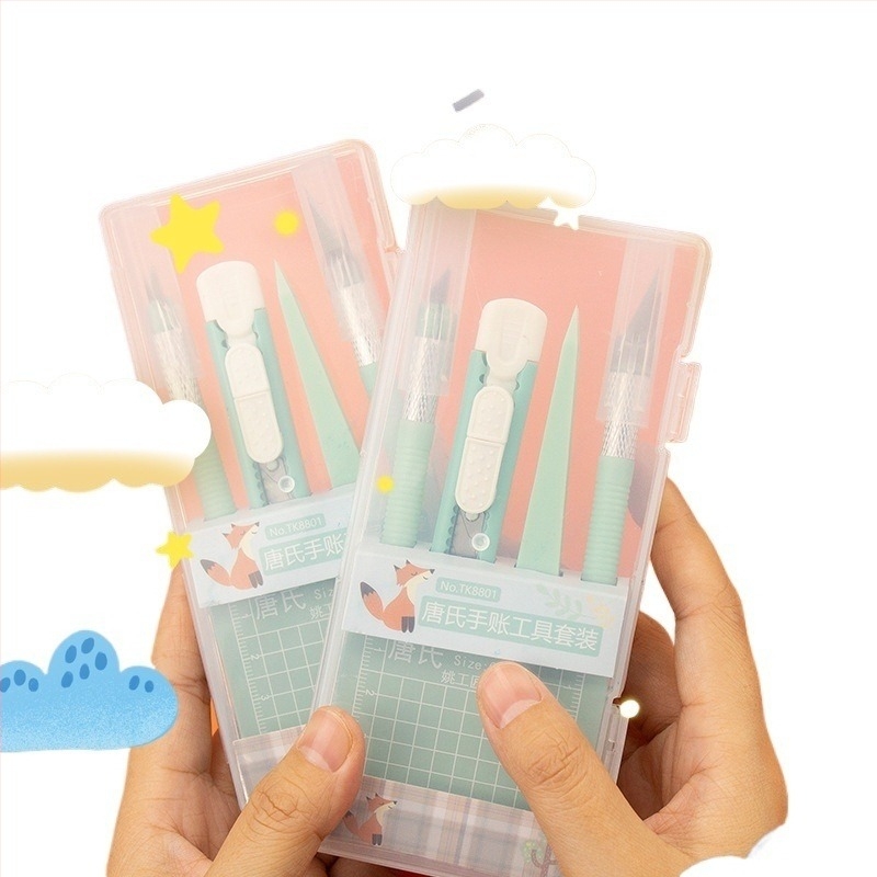 Vágóeszközök készlet gravírozó késsel és PVC alapú vágófelülettel — Vágó kés, PVC alap, Nettó tömeg 0.15