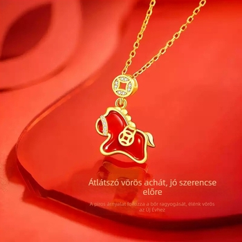 Réz nyaklánc medál zodiákus lóval és kereszt lánccal, súly kb. 3 g, megjelenés 2025 tavasza