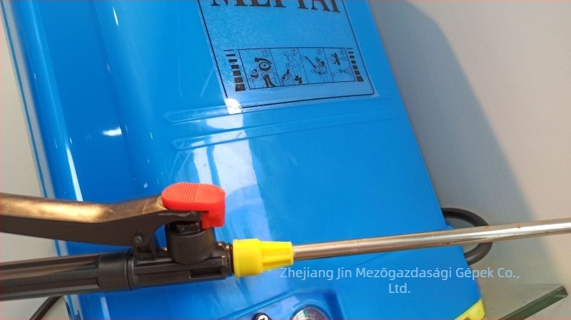 Elektromos hátizsákos permetező MT-305 – 5,2 kg, 12V, 1200 rpm, növényvédelemhez