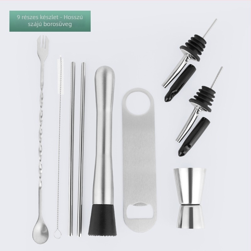 Rozsdamentes acél bárkészlet koktél eszközökkel — keverőkanál, mérőedények, boröntők, szívók és szívószálak, palacknyitók; elérhető 2/3/5/8/9 darabos készletekben; 2024 nyarán debütált.