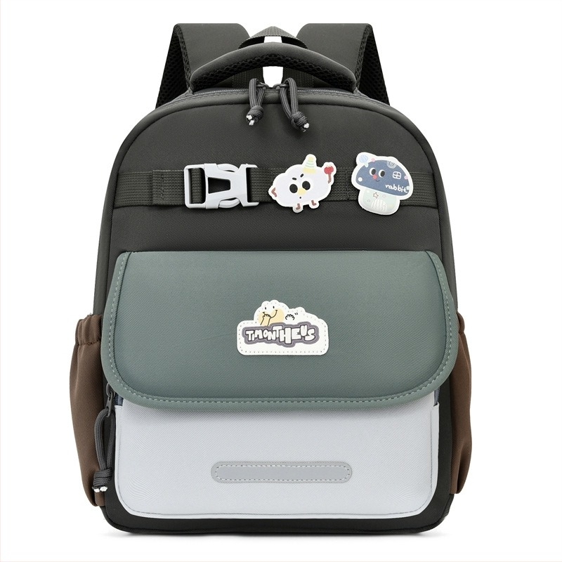 Első–második osztályos iskolatáska cartoon stílusban, ultra könnyű, gerincvédelem, lélegző vállpántok, nylon anyag