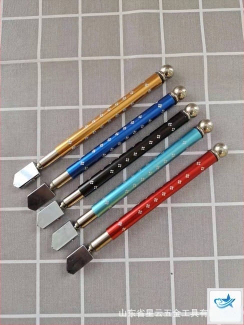 Nebula márkájú hengergörgős üvegvágó – 500 db egységenként, 10 db dobozonként