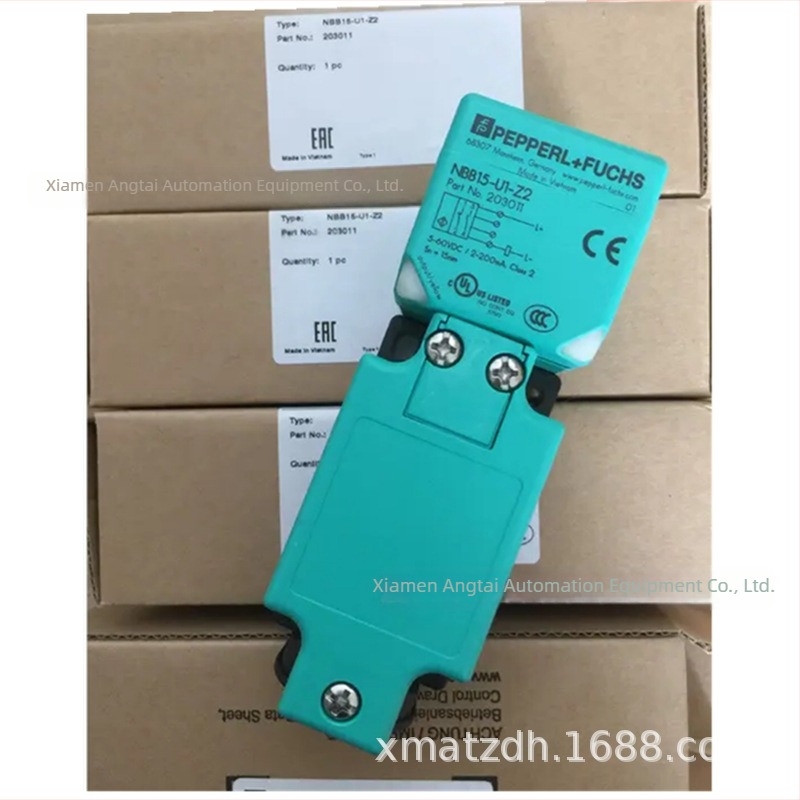 Induktív érzékelő 3RG6123-3CF00-PF, érzékelési távolság 100 mm, tápfeszültség 24 V, kimenet PNP, IP65
