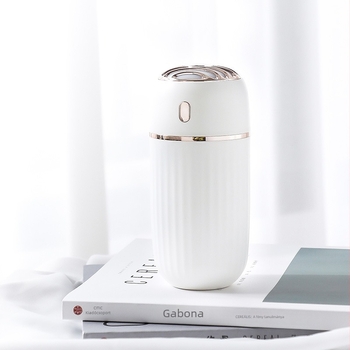 Ultrahangos USB mini párásító asztali és autóhoz – tartály 0,5 l, 1 gőz kimenet, időzítő max. 8 óra, automatikus kikapcsolás vízhiány esetén, halk működés, alkalmas helyiségekhez legfeljebb 10 m²