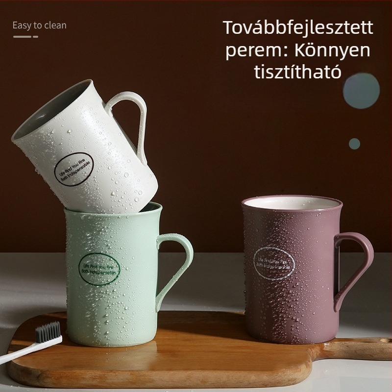 Műanyag fogkefés pohár szájvízhez