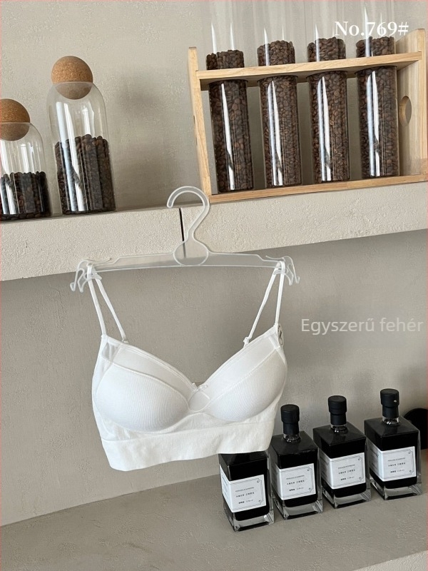 Női könnyű top hátoldali dizájnnal, V-nyakú, állítható vállpántokkal, formázó hatású
