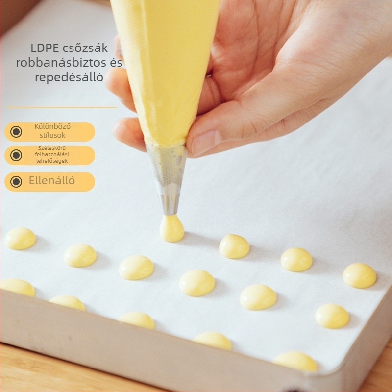 Egyszer használatos PE díszítő zacskó, vastított kivitelben, krém és tortadíszítéshez, alkalmas bébiételekhez.