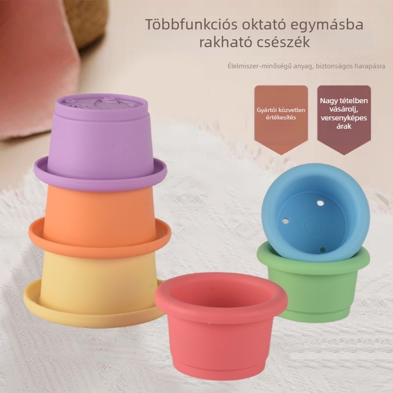 Fürdőjáték torony poharakkal és szívókorongokkal – nyomd meg, hogy vízzel spricceljen; anyag: TPR; 0–3 éveseknek; tengeri élőlények témájú