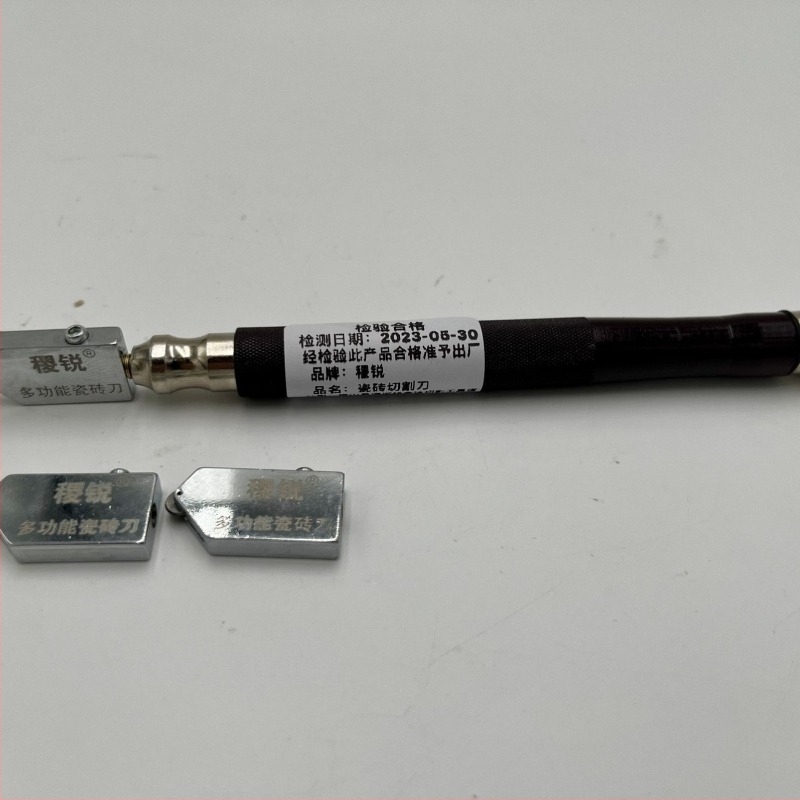 Üvegvágó nagy pengével a vastag járólapok és padlólapok vágásához, kézi működésű (Márka: Unique; Típus: Egyéb; Alkalmazási kör: Egyéb)