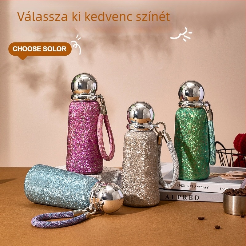 Tiszta titánból készült izolált pohár antibakteriális védelemmel, hőmérsékletzáró funkció, hordozó zsinórral, 6–12 órás szigetelés