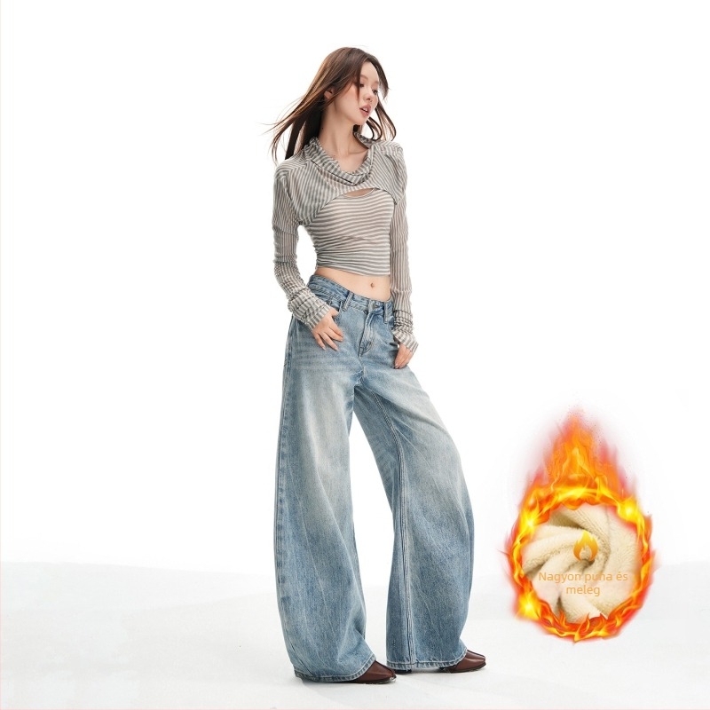 Szimitar szabású farmernadrág, laza, széles szárú, alacsony derekú, koptat denim, velúr részletek, 70–80% pamut