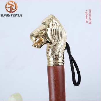Oroszlánfej cipőhúzó — Modell: Lion head shoehorn; Stílus: Shoehorn; Márka: Silver Overflow; Funkció: Shoe lift; Minden évszakra alkalmas
