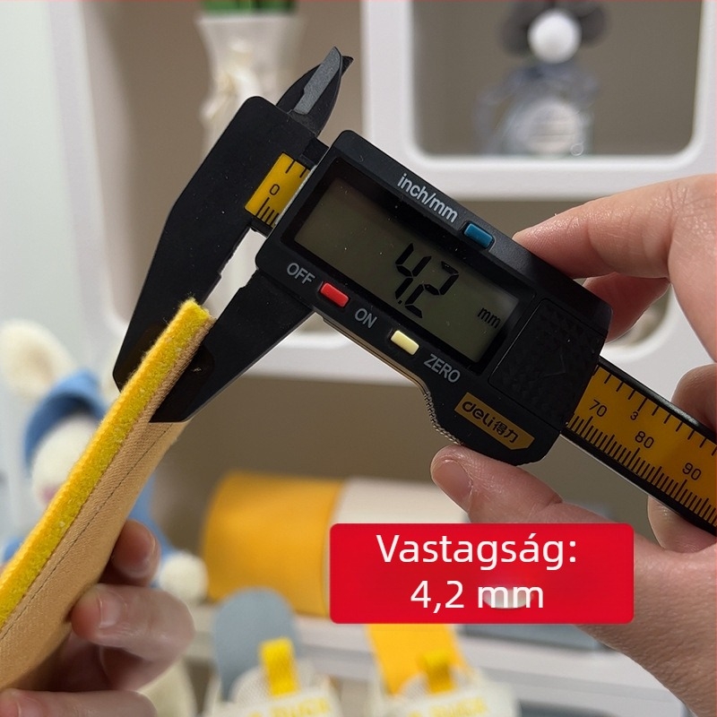 Cipőtalp fleece-sel H17 — teljesen párnázott, mesterséges gyapjú, melegen tart, uniszex, méretek 34–41, téli és őszi használatra