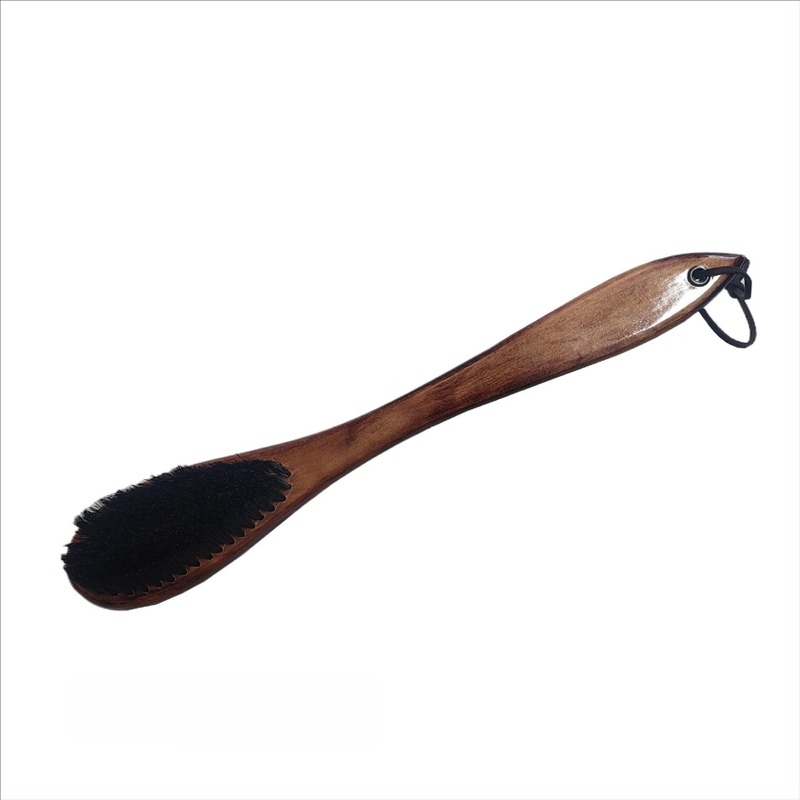 Fa cipőhúzó és ruhakefe hosszú nyéllel — Brand Trendy, Model Clothes brush and shoehorn
