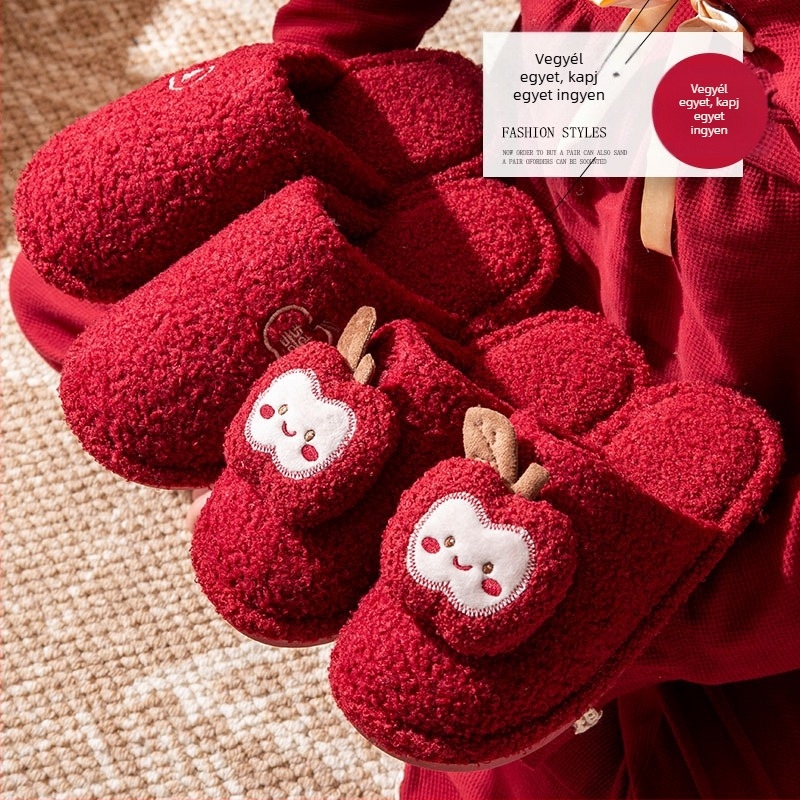 Pár esküvői papucs velúr felsővel és PVC talppal, csúszásmentes, meleg téli, tavaszi és őszi időszakra.