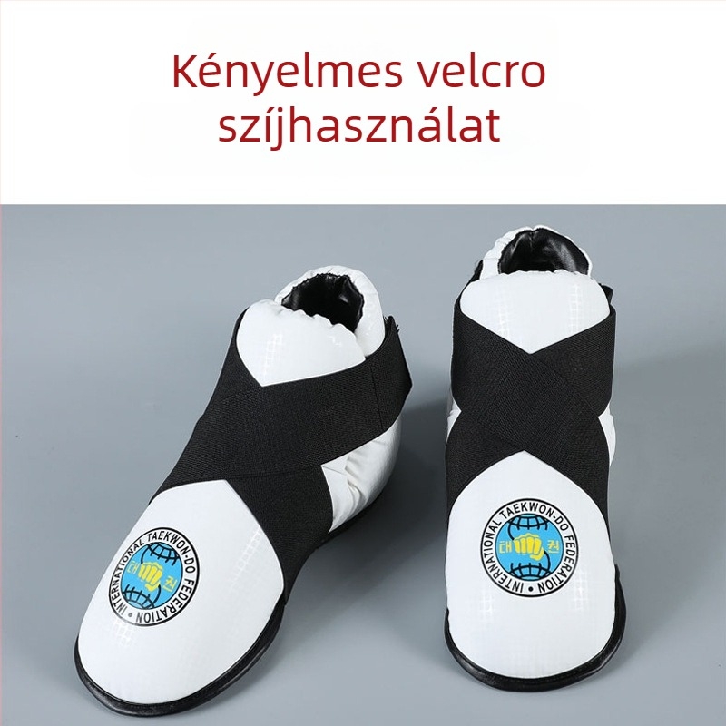 ITF Taekwondo kesztyű és lábvédő készlet versenyfelkészítéshez – poliészter szálas védőelemek (tenyér, csukló, könyök, boka)