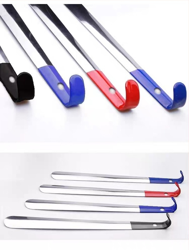 Rozsdamentes acél cipőkanál puha gumíny nyéllel, hajlított kampóval, fényes felülettel, egész éves használatra