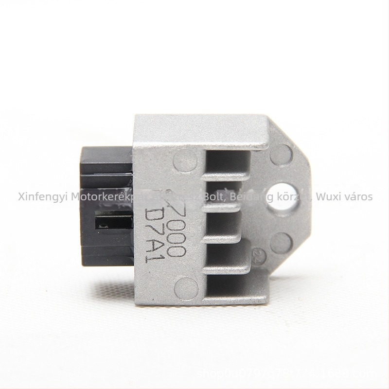 Motorkerékpár feszültségszabályzó- és egyenirányító – Xixing HJ100T (Modell: Xixing voltage regulator rectifier; Márka: Excellence; Alkalmazható modellek: On Demand)