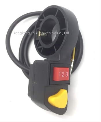 22 mm-es kétfunkciós kapcsoló indítás-hangjelzővel és 3 fokozatú sebességszabályozással elektromos rollerhez Morburg MB