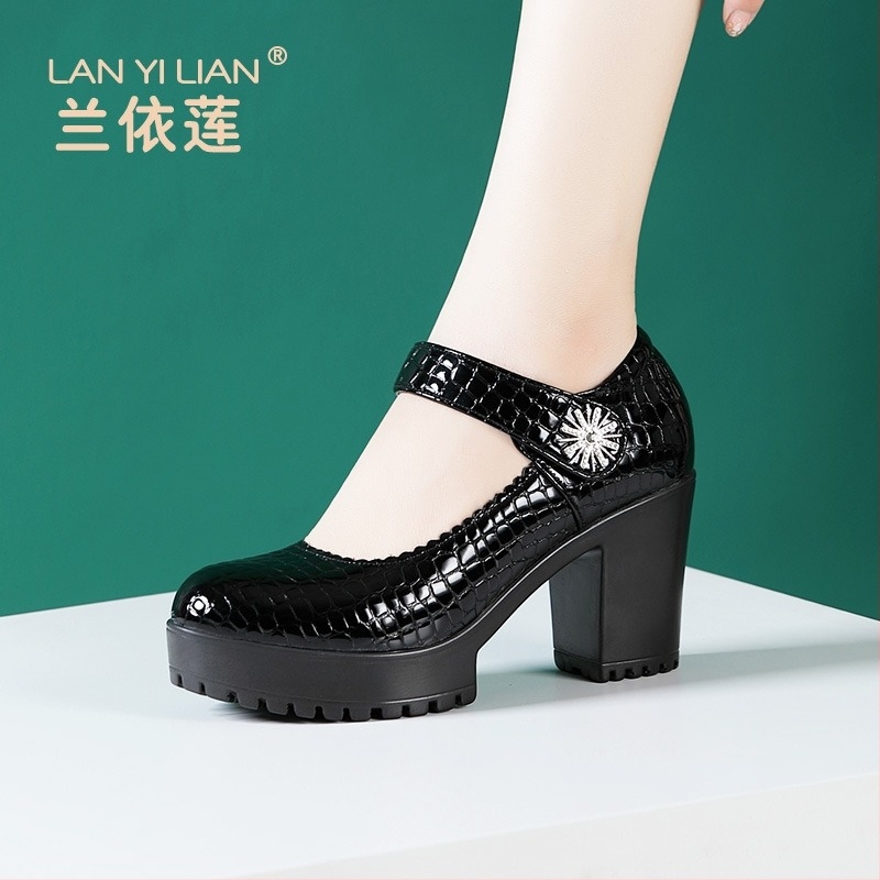 Természetes bőrből készült magas sarkú cipő, kerek orr, 6-8 cm vastag sarok, Velcro zár