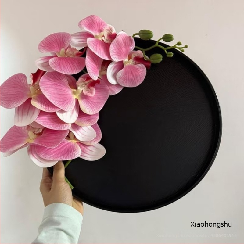 Művirág Phalaenopsis orchidea – Márka: Senhong Shengxin – Anyagok: műanyag, PU, puha ragasztó, puha PVC – Használat: esküvők és otthoni dekoráció