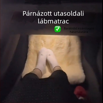 Autóba illő plüss lábtörlő velúr anyagból, univerzális modell, logó nélküli, fű mintázatú