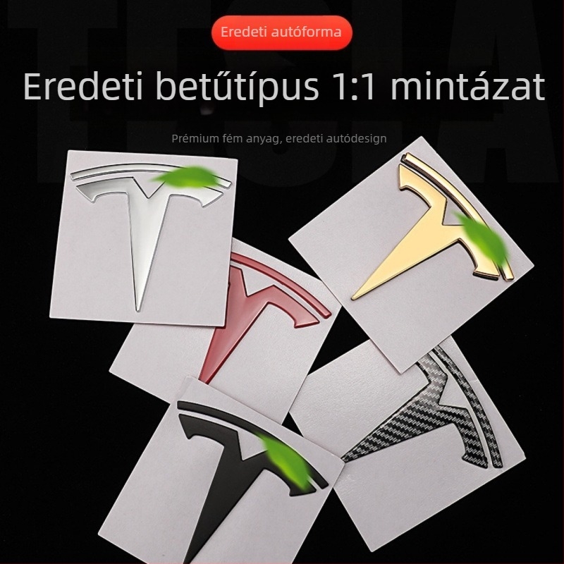 Motorháztető matrica – Tesla Model 3/Y fémlogo, méret 8×7.7 cm, ragasztóval történő felszerelés, logó minta
