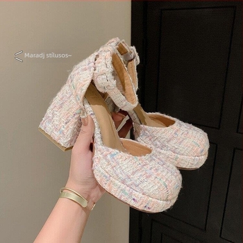 Magas sarkú Mary Jane cipő, négyzet alakú orr, PU felsőrész, 6–8 cm-es vastag sarok, csattos zárás