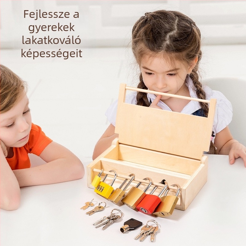 Fából készült zár- és kulcs játék — szem-kéz koordinációs edzés, 4–6 éveseknek, testreszabás elérhető