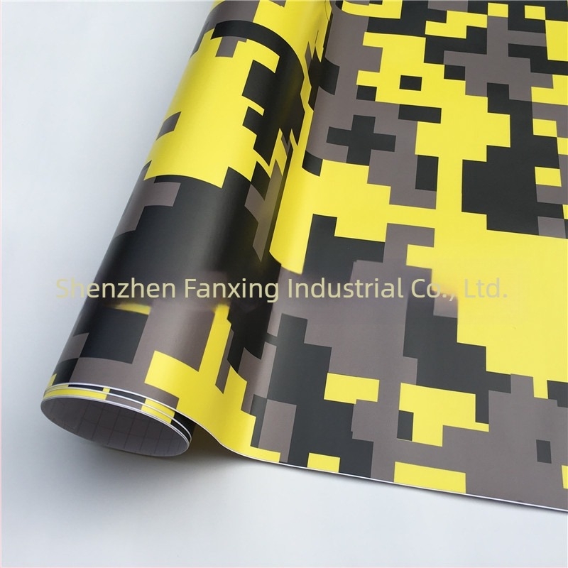 Színváltó film autótestre digitális kamuflázzal és geometriai mintával, PVC film, testreszabott méretek, ragasztásos felhelyezés