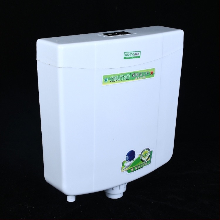 PP falra szerelt öblítő tartály guggoló WC-hez — energiatakarékos, kézi nyomásos vezérlés, öblítés 3–11 L, talajcsatornába történő lefolyás, csendes működés