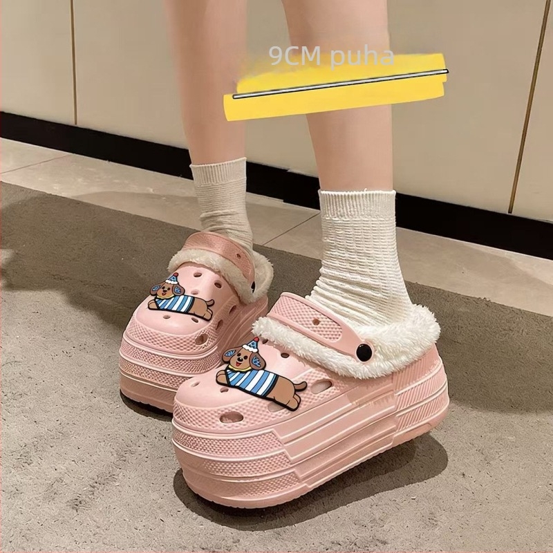 Crocs-stílusú esküvői szandál, 7-8 cm-es sarok, vastag talp, EVA felső rész és EVA talp, kerek orr, csúszásmentes