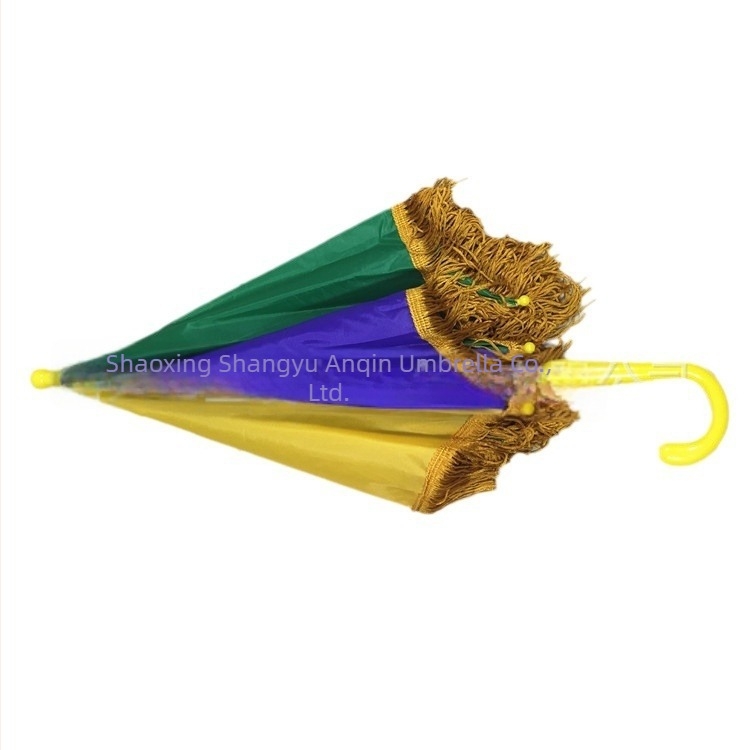 Gyerek esernyő poliészter kupolával 170t, 6 bordás rostváz, acél rúd, műanyag fogantyú, manuális nyitás-zárás