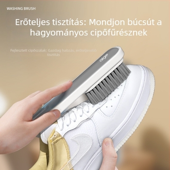 Agger cipőtisztító kefe hosszú nyéllel, puha sörtéjű, műanyag test, többfunkciós cipők és ruhák tisztítására