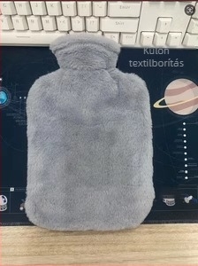 Flanel anyagú forróvizes palack nőknek, has melegítésére és kézmelegítésre