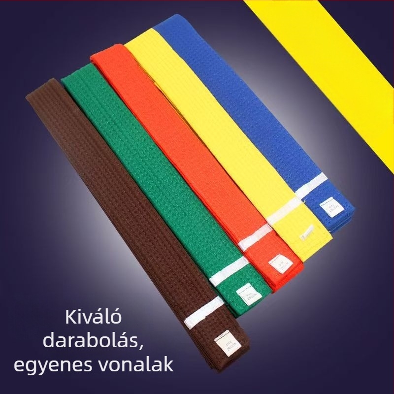 Taekwondo gyermekeknek hímzett öv vizsgákhoz – külső poliészter, bélés pamutkeverék