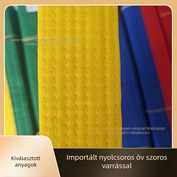 Taekwondo öv edzéshez hímzett emblémával; anyag: poliészter; 100% poliészter tartalom; belső bélés: poliészter; Származás: Shijiazhuang