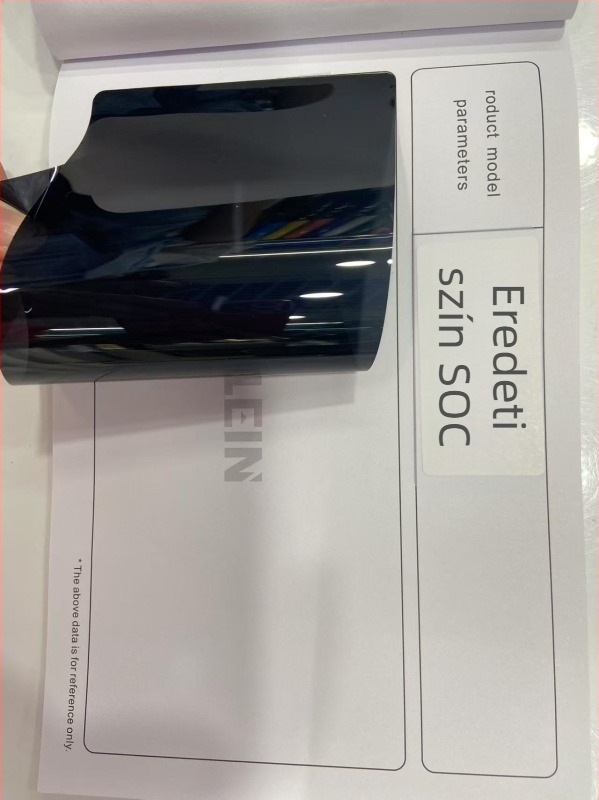 Autóablakfilm kerámia nano-inorganikus bevonattal, magas hőszigetelés 99%, UV védelem 99%, fényáteresztés 5-80%, robbanásbiztos