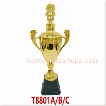 Csapatversenyekre készült fém trófea: Taekwondo, tánc, kosárlabda és futball