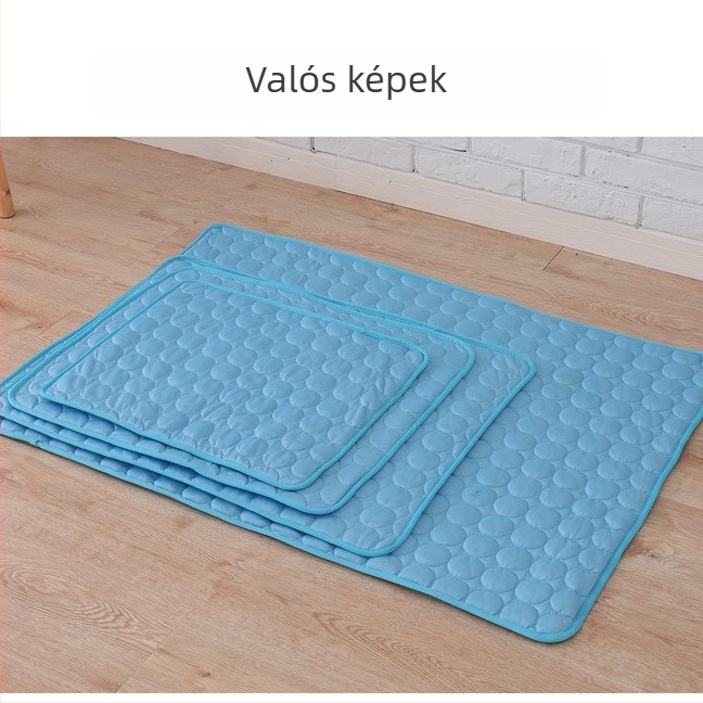 Textilből készült kutya ülő párna