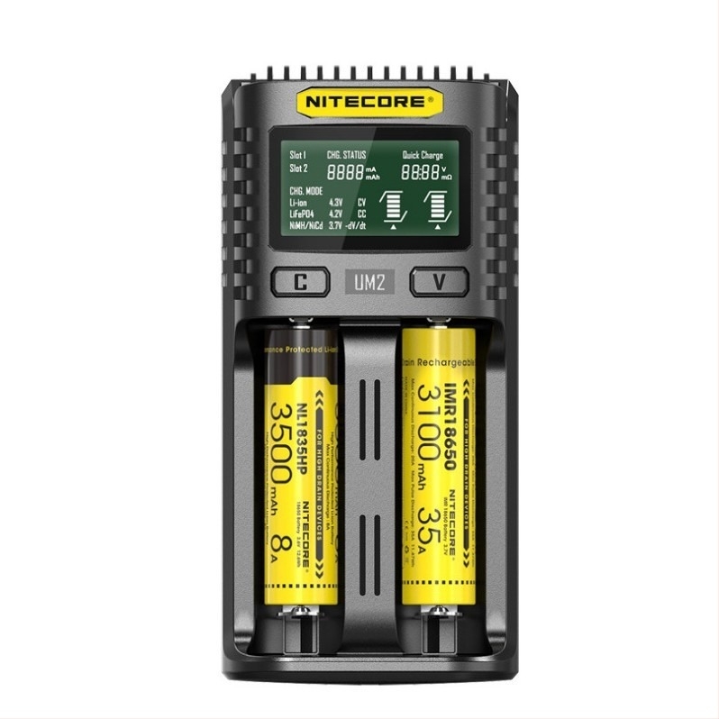 NITECORE UM2 okos USB töltő LCD kijelzővel, kétoldali slot, bemenet 100-240V, kimenet 4.2V, CE tanúsítvánnyal