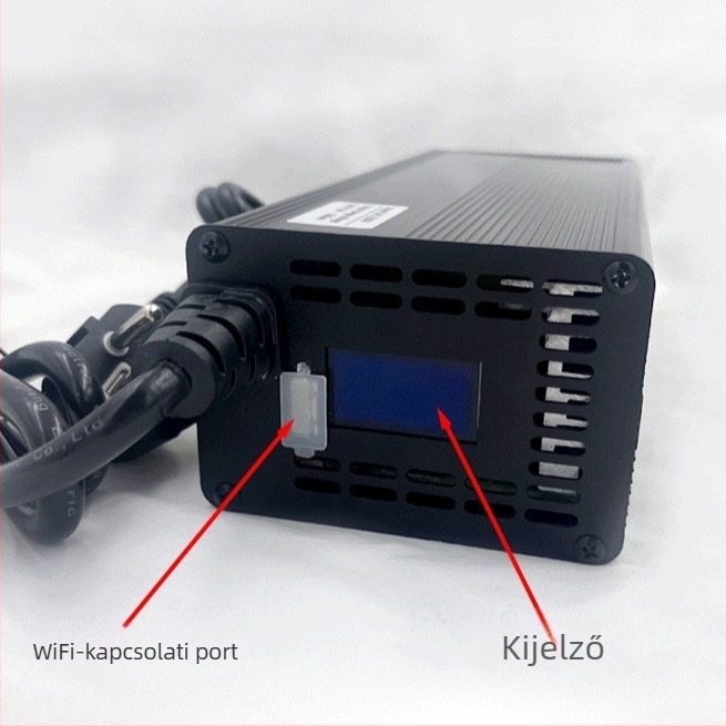 Li-ion/LiFePO4 és ólom-akkumulátorokhoz töltő, 12–24V, max. 30A, állítható töltési áram (10/15/30A), bemenet AC100–240V, ventilátoros hűtés